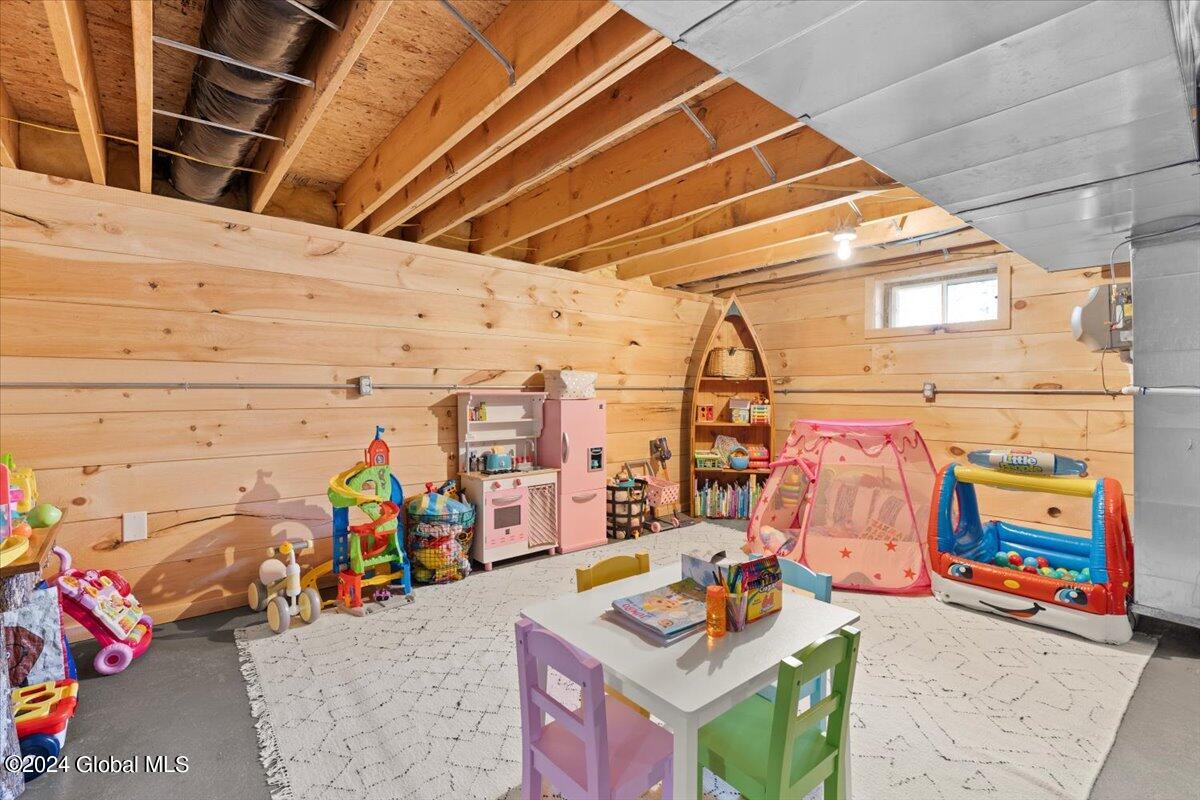 2320 Ridge Road Queensbury, NY 12804 - Photo 23 of 38 31-DOD09565
