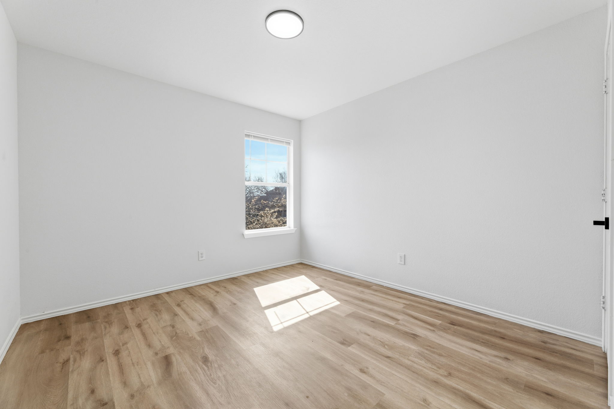 4516 Felicity Lane Austin, TX 78725 - Photo 27 of 33 Secondary bedroom upstairs