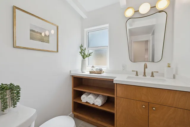 $1,399,000 | 21 La Cadena Street, Santa Barbara, CA 93103