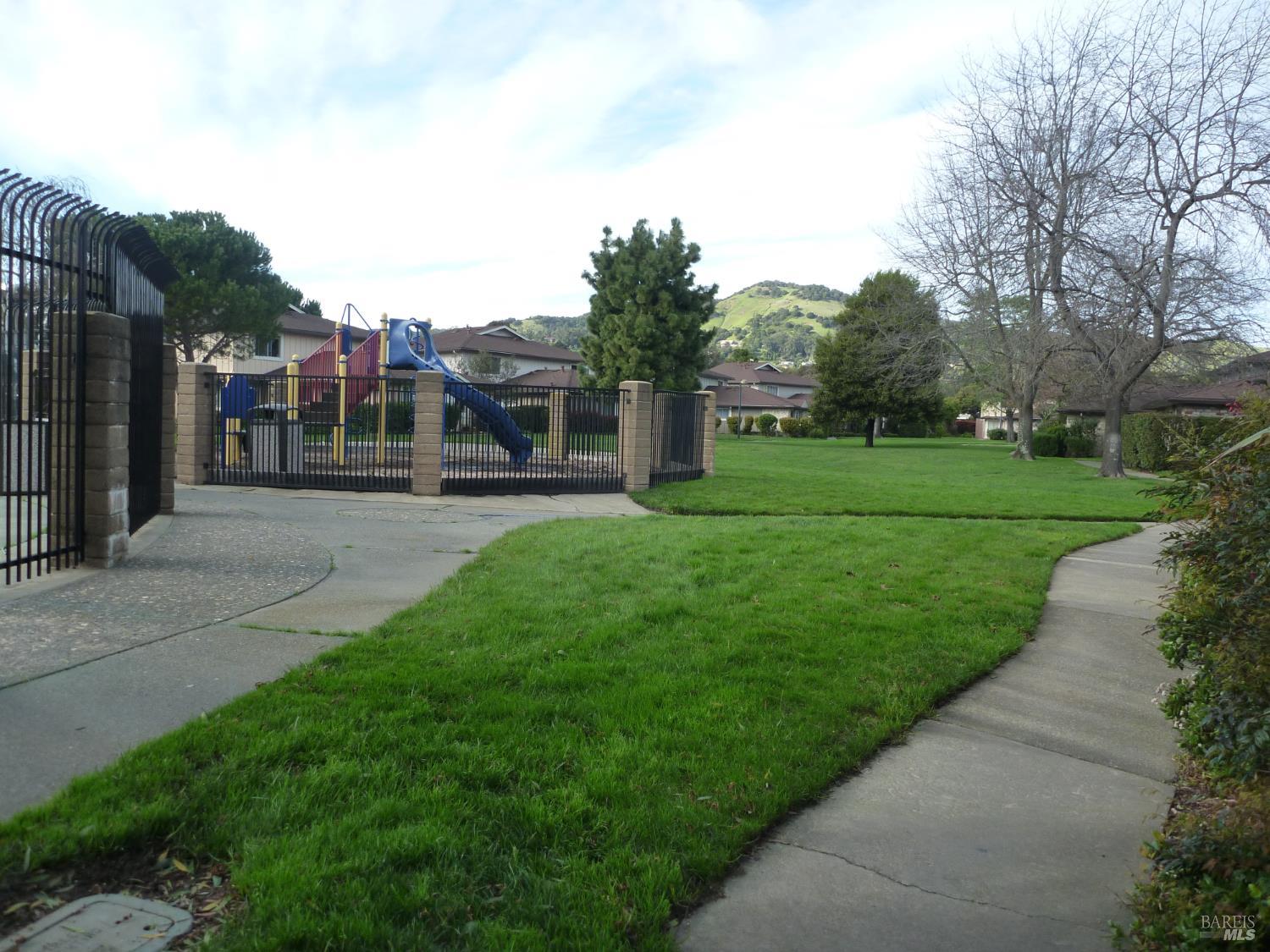 431 Bahia Way San Rafael, CA 94901 - Photo 44 of 46