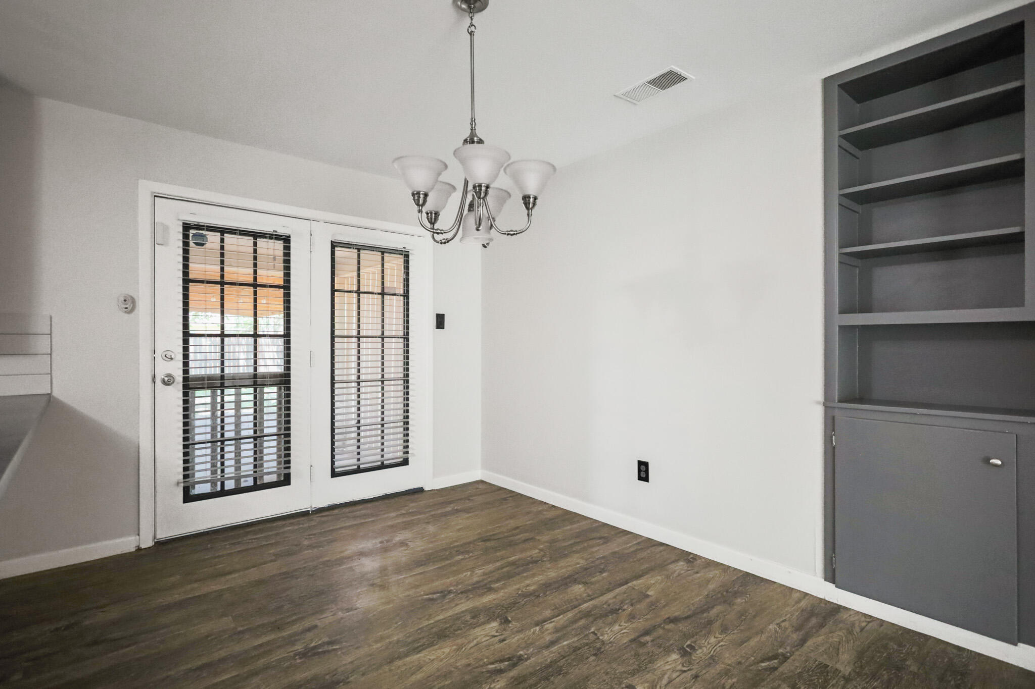2826 58th Street Lubbock, TX 79413 - Photo 18 of 57 IMG_8993