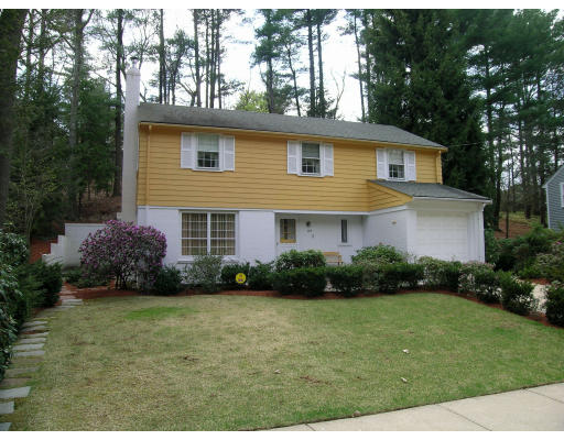550 South Border Road Winchester, MA 01890 - Photo 1 of 11