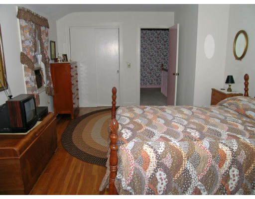 550 South Border Road Winchester, MA 01890 - Photo 10 of 11