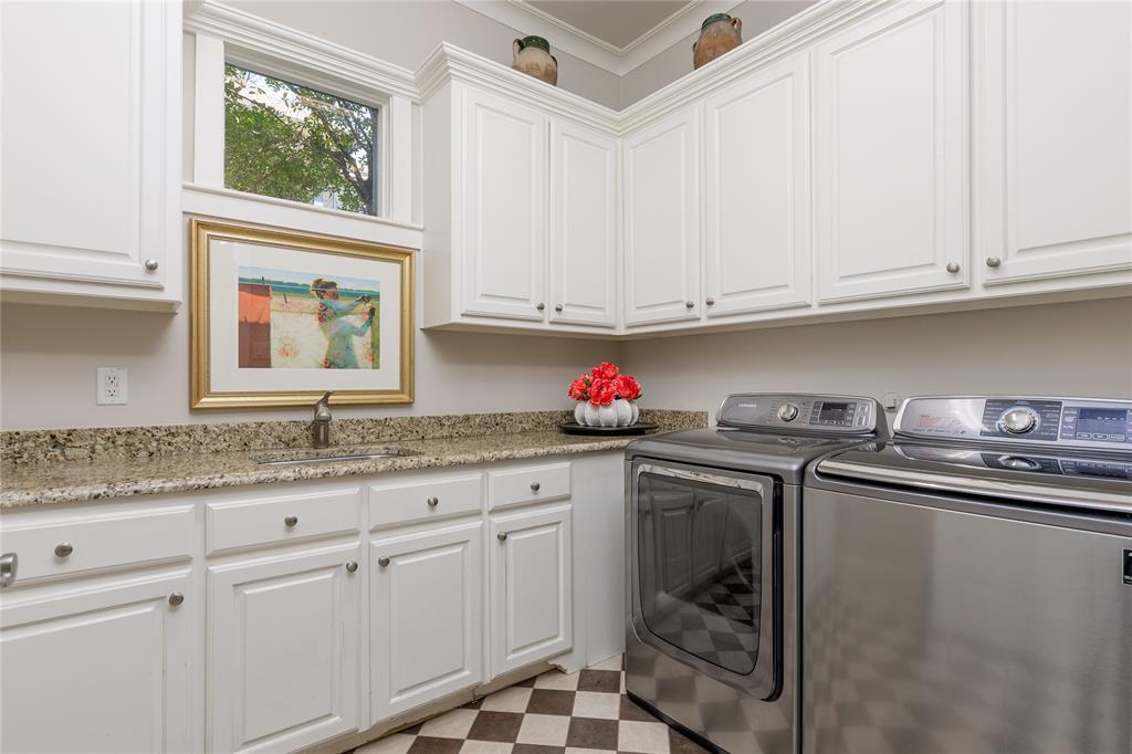 7304 Ripley Street McKinney, TX 75071 - Photo 31 of 40 Utility room