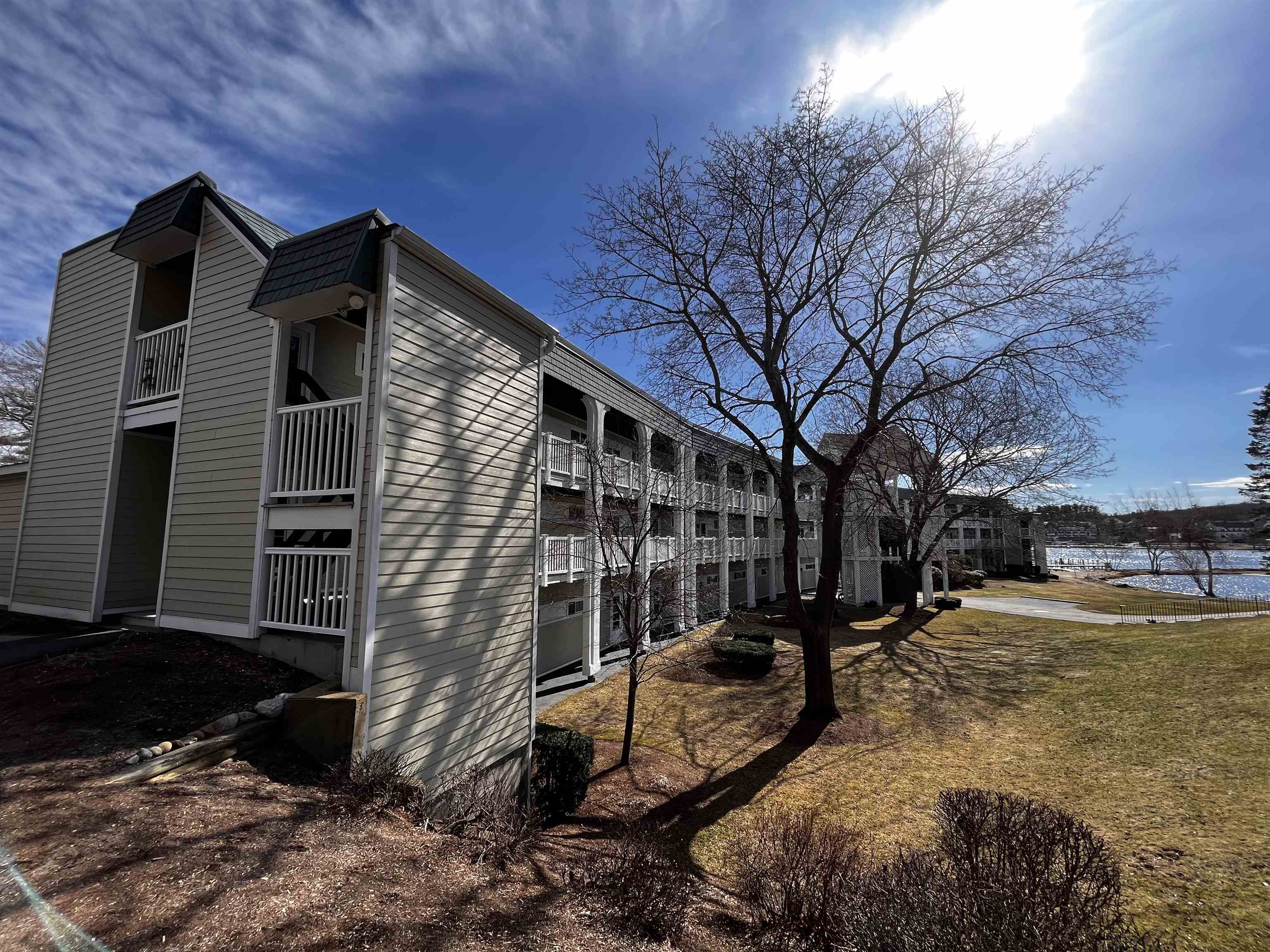 23 Pleasant Street, Unit 22 Meredith, NH 03253 - Photo 4 of 27