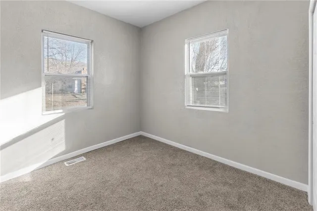 $179,950 | 6802 Binswanger Street, St. Joseph, MO 64504