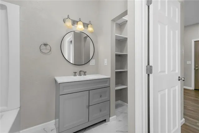 $179,950 | 6802 Binswanger Street, St. Joseph, MO 64504