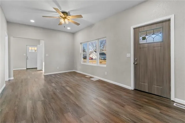 $179,950 | 6802 Binswanger Street, St. Joseph, MO 64504