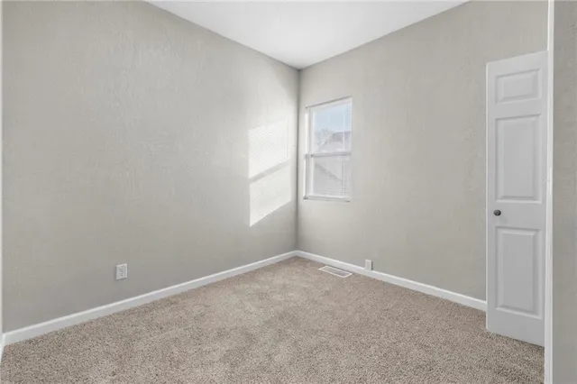 $179,950 | 6802 Binswanger Street, St. Joseph, MO 64504