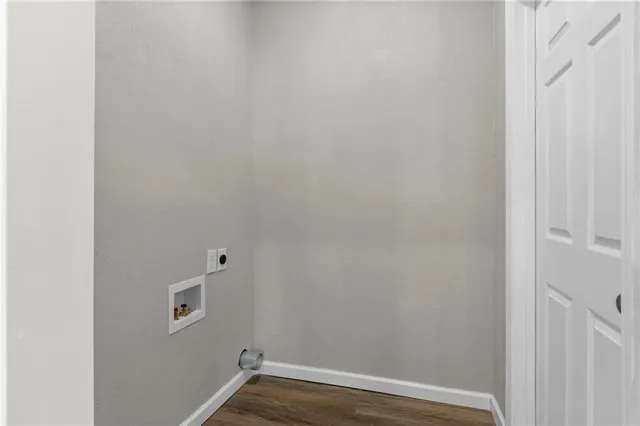 $179,950 | 6802 Binswanger Street, St. Joseph, MO 64504