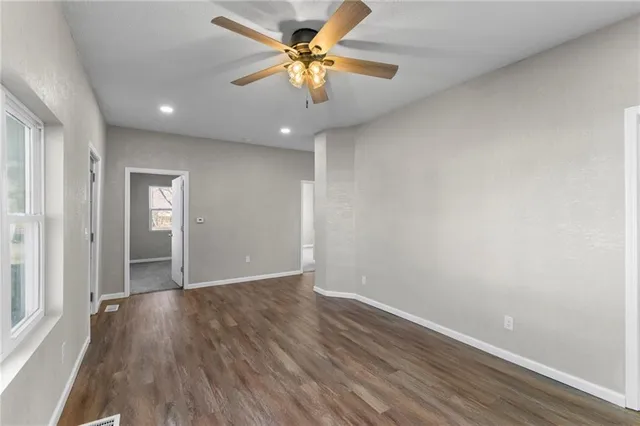 $179,950 | 6802 Binswanger Street, St. Joseph, MO 64504