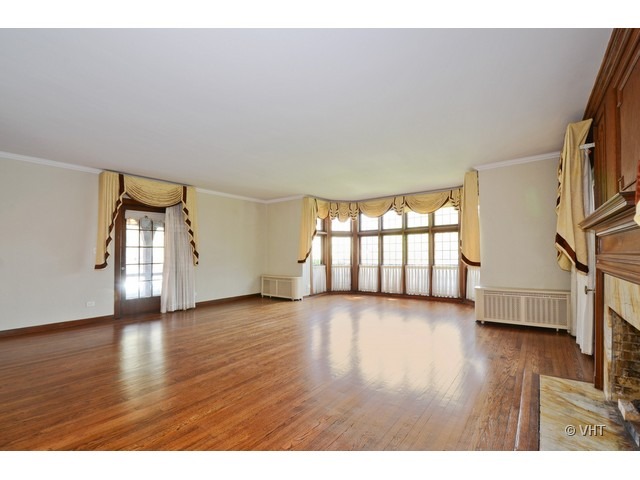 1201 Hull Terrace Evanston, IL 60202 - Photo 3 of 13