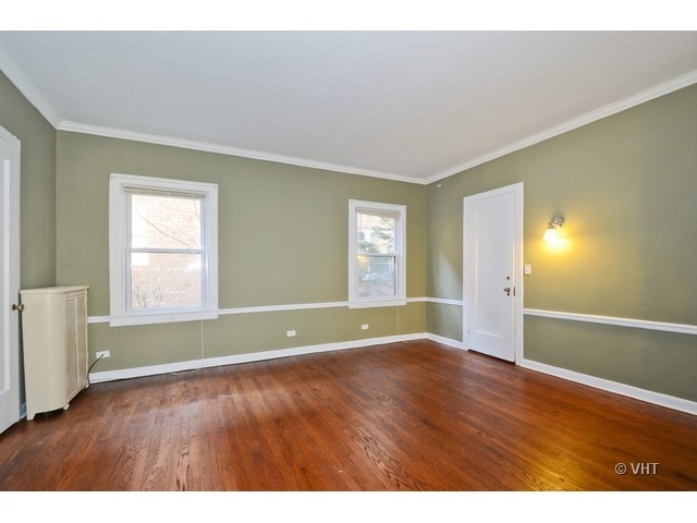 1201 Hull Terrace Evanston, IL 60202 - Photo 7 of 13