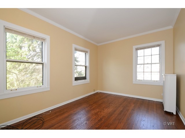 1201 Hull Terrace Evanston, IL 60202 - Photo 8 of 13