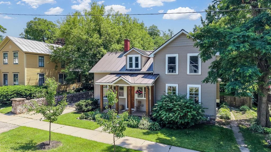 321 Mill Street Amherst, WI 54406 - Photo 2 of 40