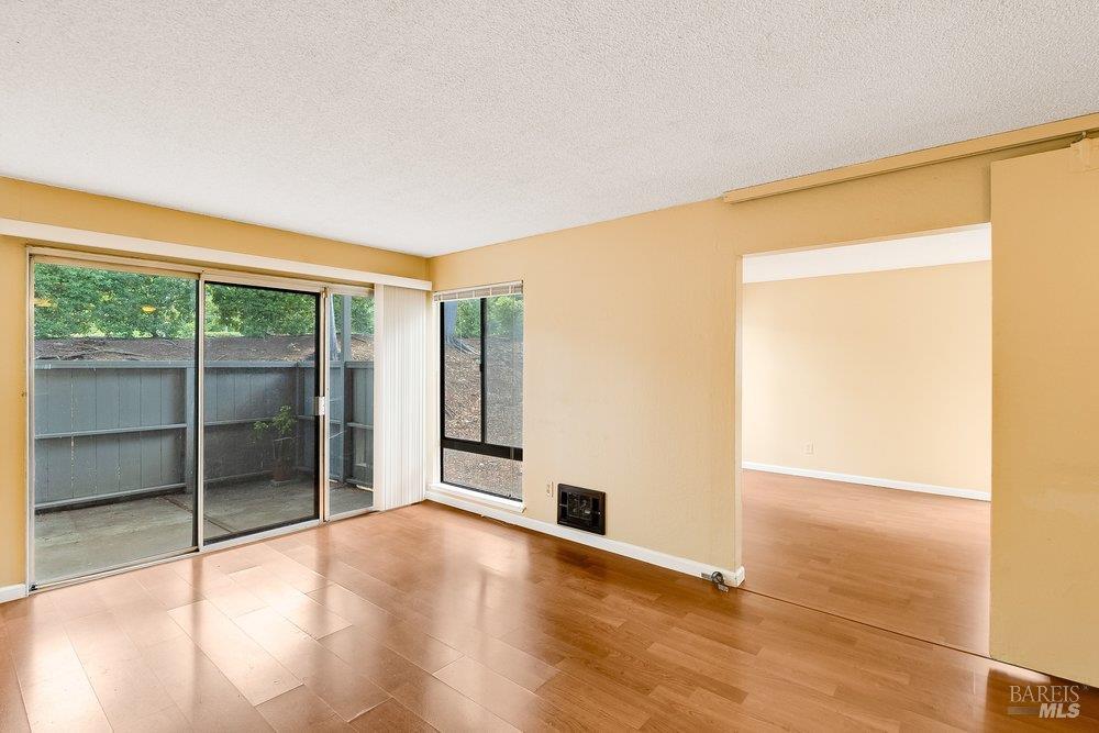900 Southampton Road, Unit 11 Benicia, CA 94510 - Photo 12 of 36