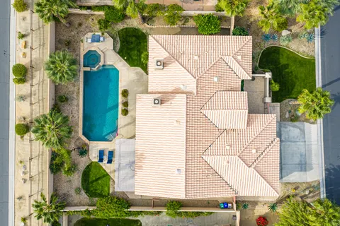 $750,000 | 112 Clearwater Way, Rancho Mirage, CA 92270