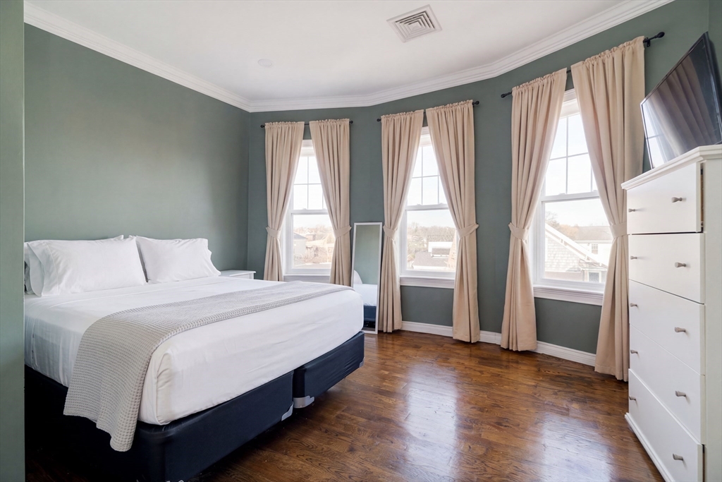 17 Kenneson Road Somerville, MA 02145 - Photo 7 of 16