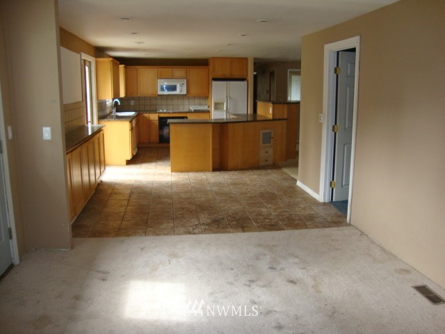 212 182nd Place Southwest Bothell, WA 98012 - Photo 5 of 20