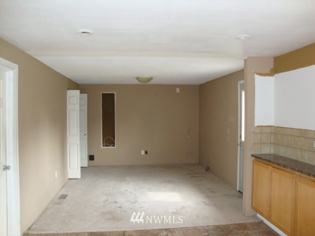 212 182nd Place Southwest Bothell, WA 98012 - Photo 7 of 20