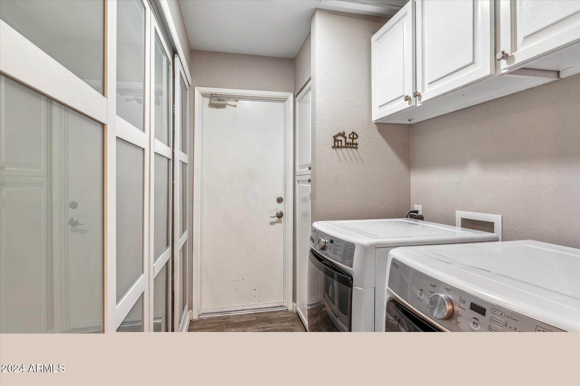 8019 North 7th Avenue Phoenix, AZ 85021 - Photo 33 of 43 a utility room with dryer and washer