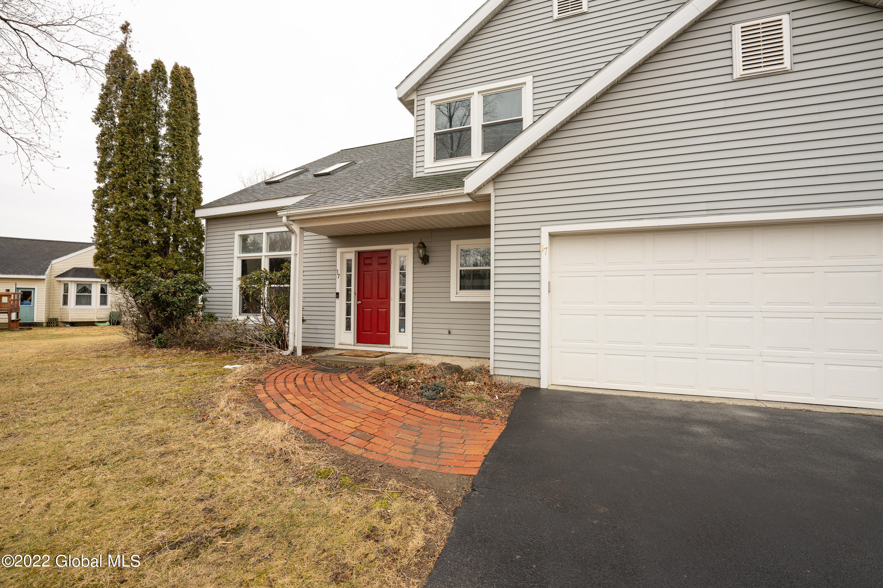 17 Rockefeller Boulevard Rensselaer, NY 12144 - Photo 5 of 48 0 Front 5