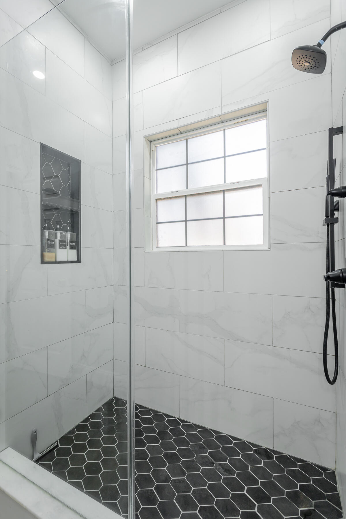 129 Derby Lane Calhoun, GA 30701 - Photo 32 of 52 129 Derby Lane HD-77