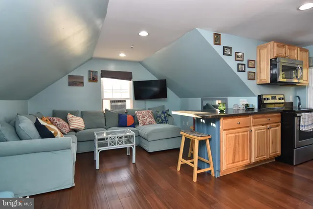 $335,000 | 319 South Spinnaker Lane, Milton, DE 19968