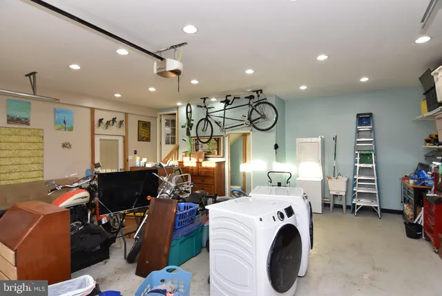 $335,000 | 319 South Spinnaker Lane, Milton, DE 19968