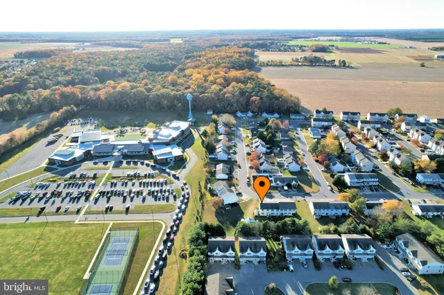 $335,000 | 319 South Spinnaker Lane, Milton, DE 19968