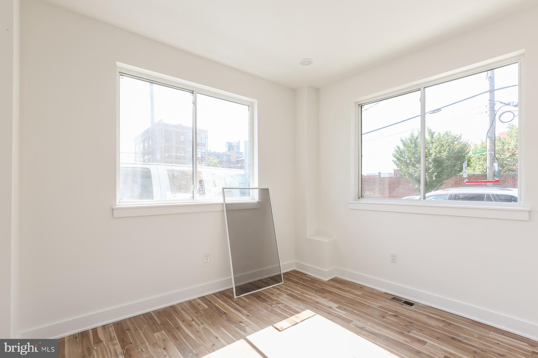 1431 Brown Street, Unit 2 Philadelphia, PA 19130 - Photo 4 of 14