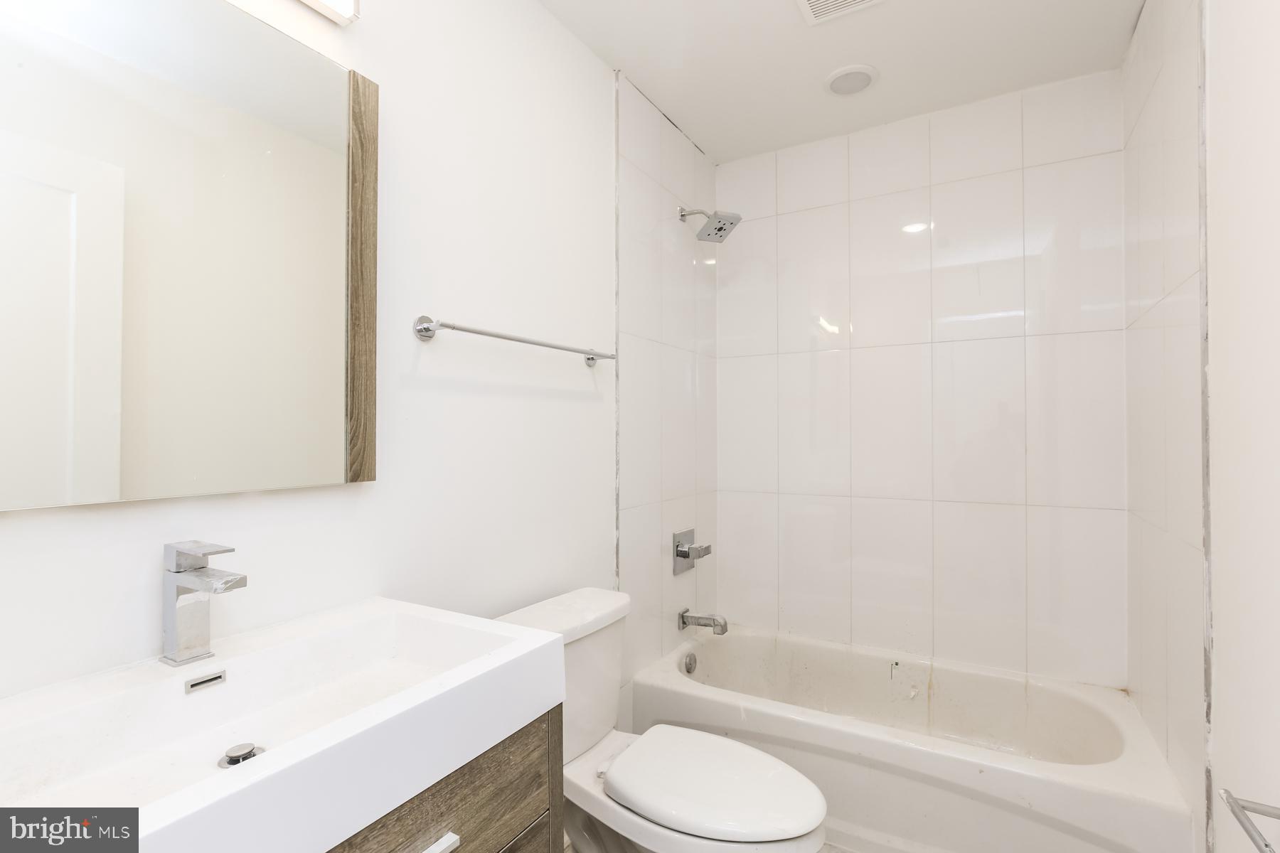 1431 Brown Street, Unit 2 Philadelphia, PA 19130 - Photo 5 of 14