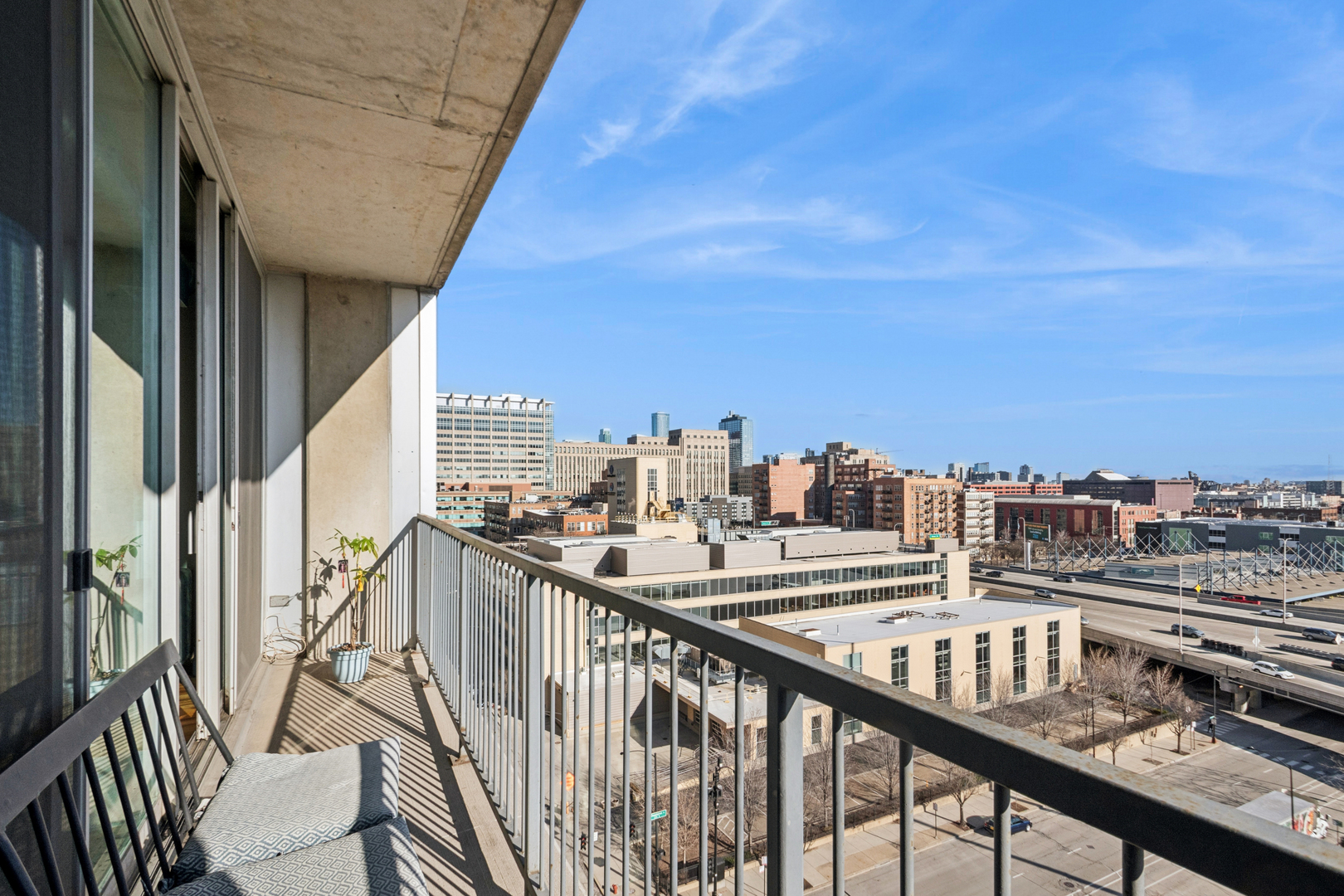 700 West Van Buren Street, Unit 1105 Chicago, IL 60607 - Photo 17 of 19 a view of balcony with furniture
