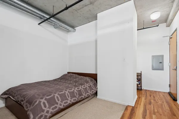 $309,000 | 700 West Van Buren Street, Unit 1105, Chicago, IL 60607