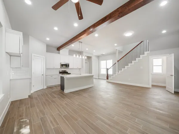 $279,900 | 731 Magnolia Point Drive, Houston, TX 77336