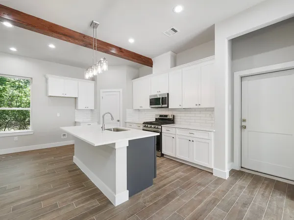 $279,900 | 731 Magnolia Point Drive, Houston, TX 77336