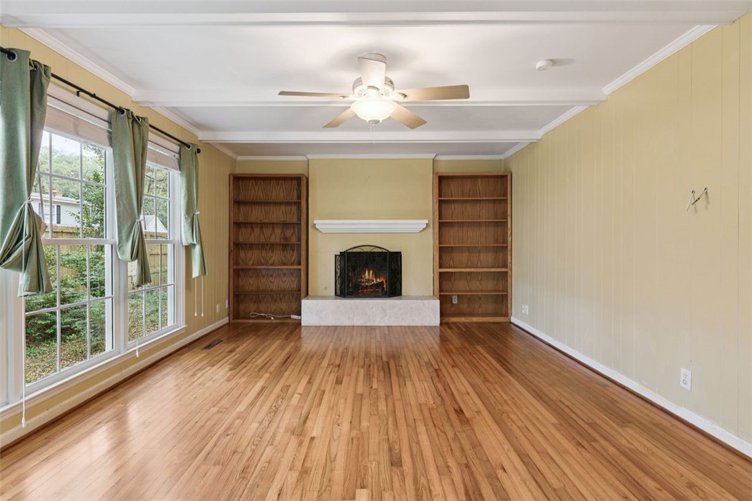 211 Wymberly Road St. Simons Island, GA 31522 - Photo 11 of 33 Fireplace