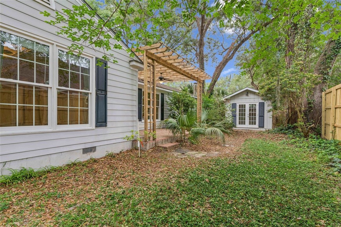 211 Wymberly Road St. Simons Island, GA 31522 - Photo 28 of 33 Backyard