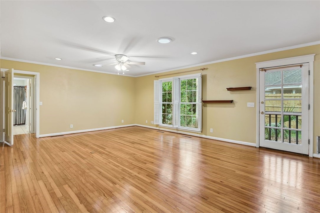 211 Wymberly Road St. Simons Island, GA 31522 - Photo 5 of 33 Living