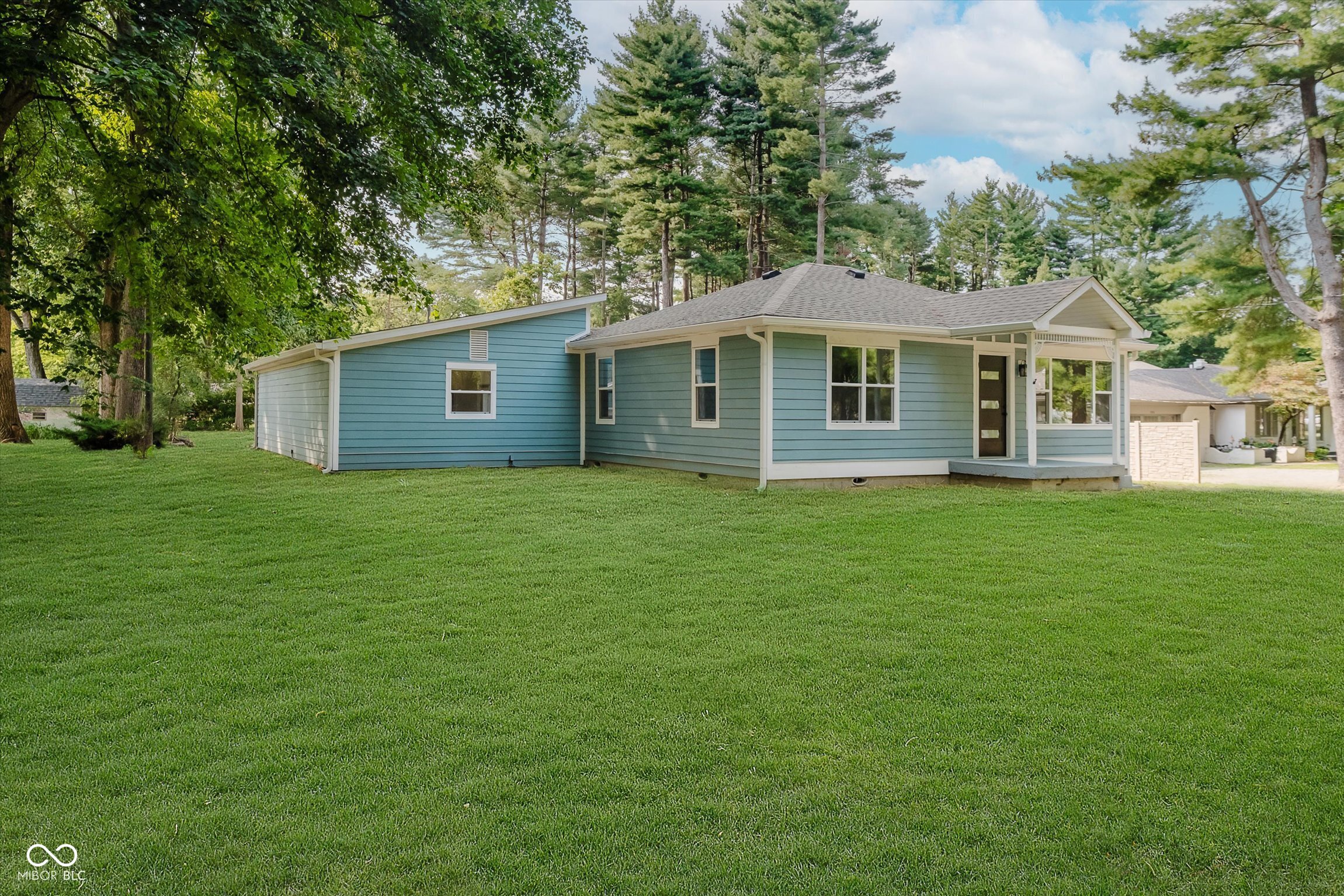 7830 Dean Road Indianapolis, IN 46240 - Photo 2 of 18