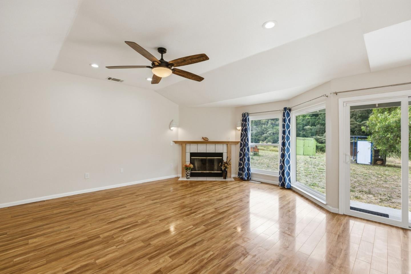 1584 Rocks Road San Juan Bautista, CA 95045 - Photo 12 of 69
