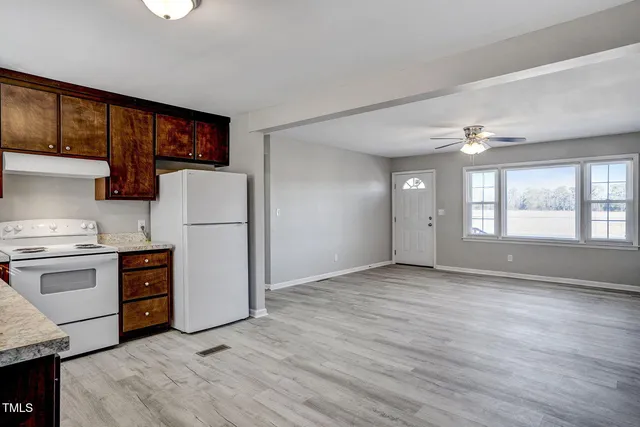 $245,000 | 352 Old Crow Road, Newton Grove, NC 28366