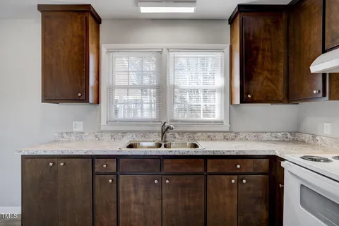 $245,000 | 352 Old Crow Road, Newton Grove, NC 28366