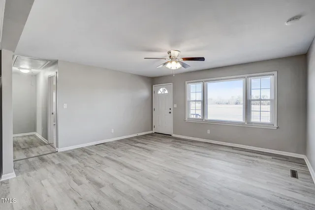 $245,000 | 352 Old Crow Road, Newton Grove, NC 28366