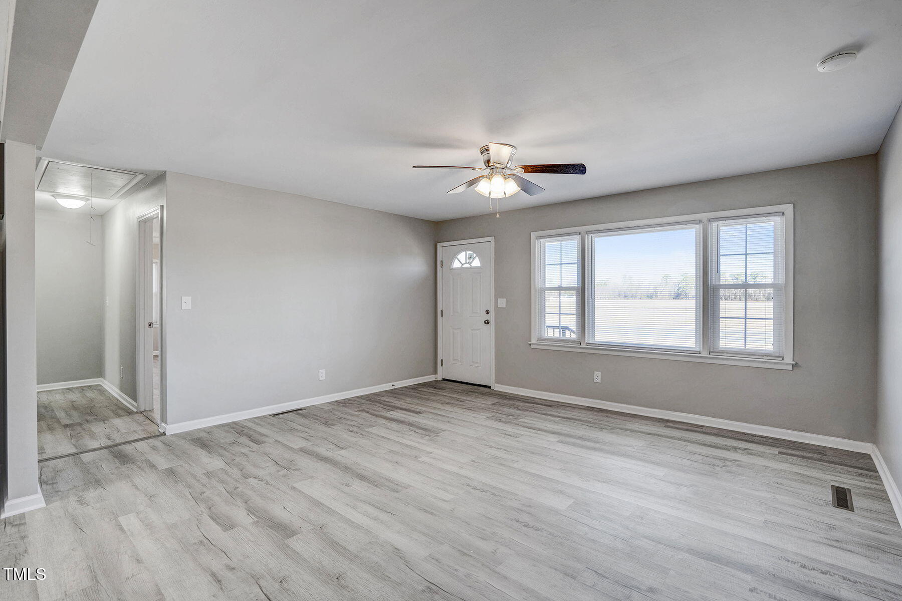 352 Old Crow Road Newton Grove, NC 28366 - Photo 6 of 30 6-web-or-mls-352 Old Crow Rd -12-1