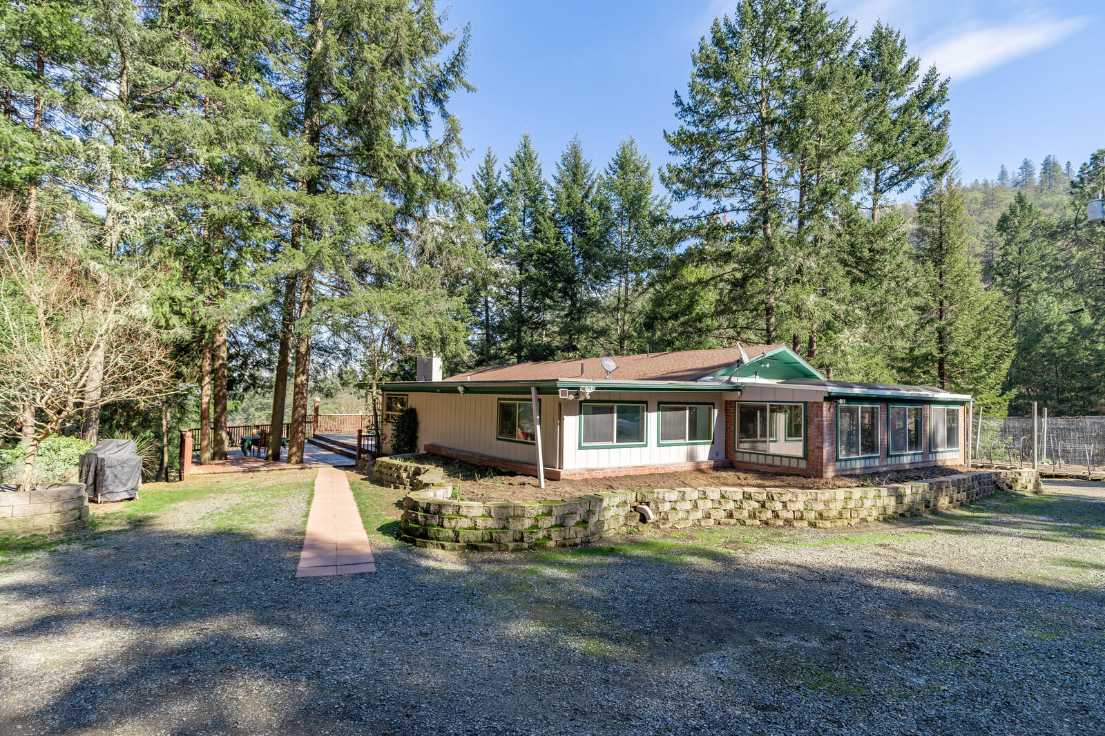 2135 Knowles Road Medford, OR 97501 - Photo 12 of 55 10_KR_10_mls