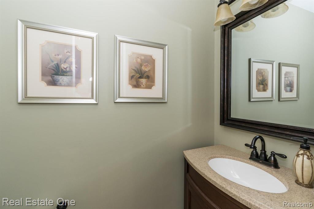 190 Parsons Lane Rochester Hills, MI 48307 - Photo 7 of 22