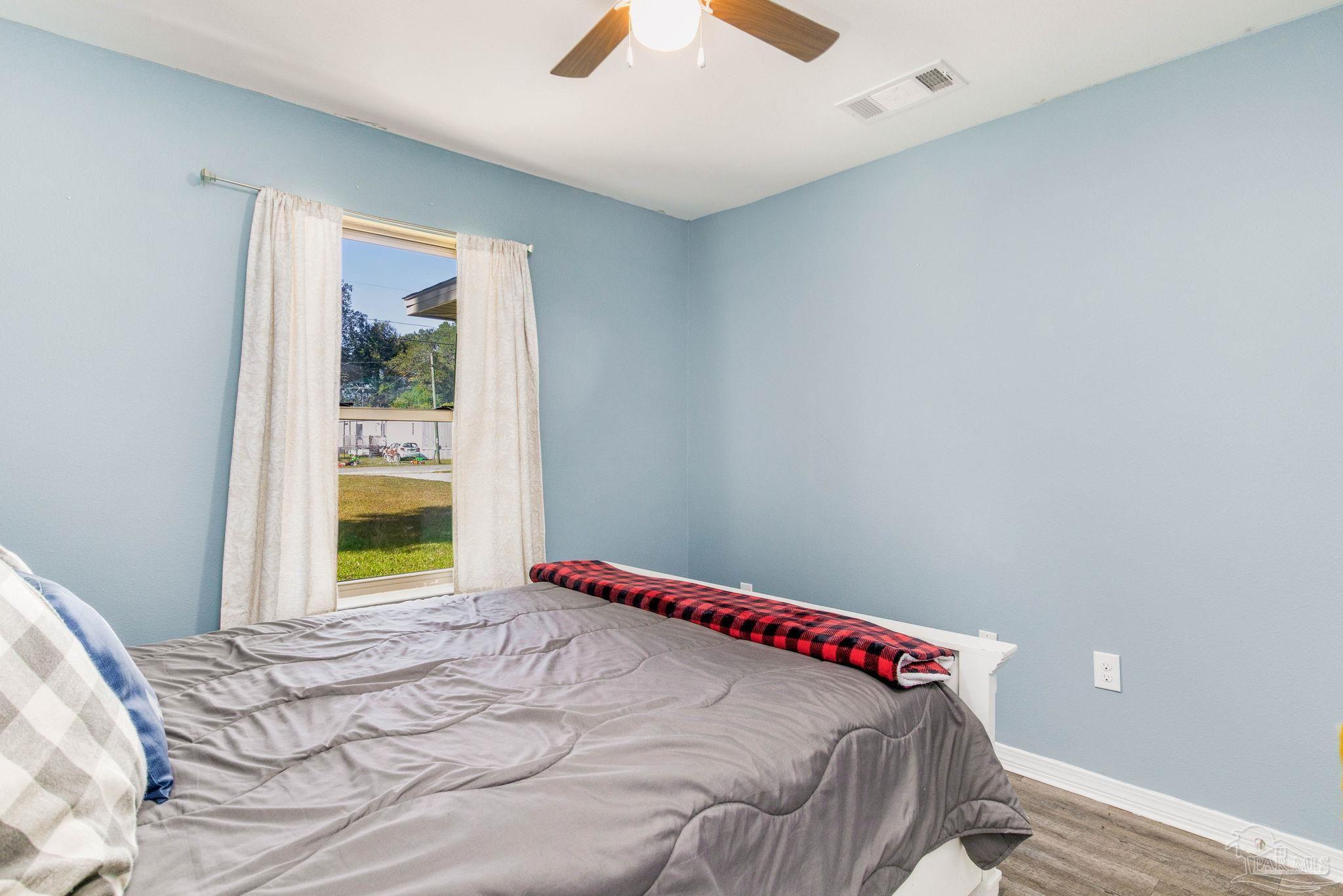 4492 Edgewood Drive Milton, FL 32583 - Photo 17 of 31