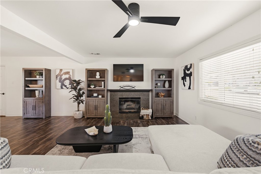 3525 Waco Avenue Simi Valley, CA 93063 - Photo 4 of 53