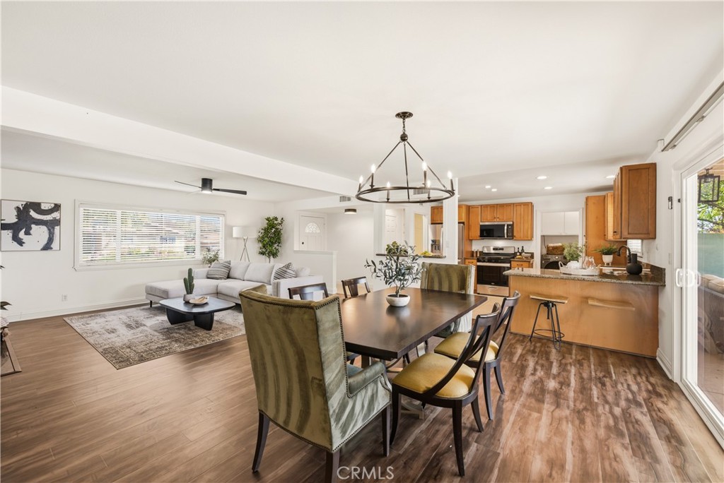 3525 Waco Avenue Simi Valley, CA 93063 - Photo 8 of 53